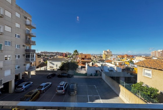 Resale - Apartment / flat - Torrevieja - Playa del Cura
