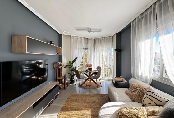Resale - Apartment / flat - Torrevieja - Playa del Cura