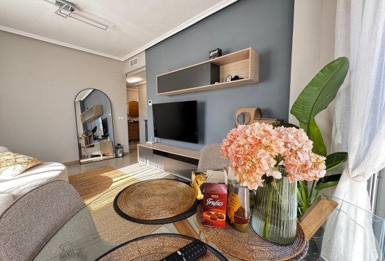 Resale - Apartment / flat - Torrevieja - Playa del Cura