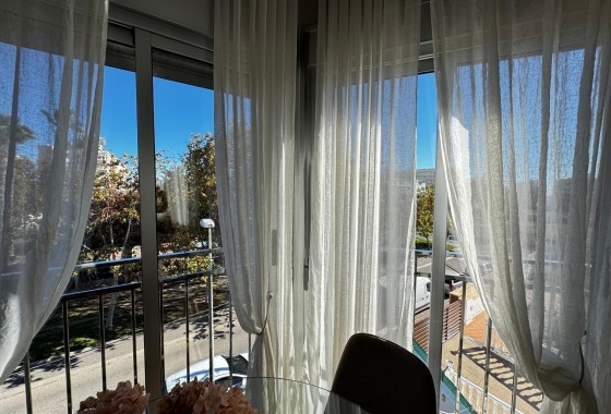 Resale - Apartment / flat - Torrevieja - Playa del Cura