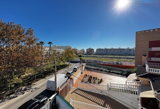 Resale - Apartment / flat - Torrevieja - Playa del Cura