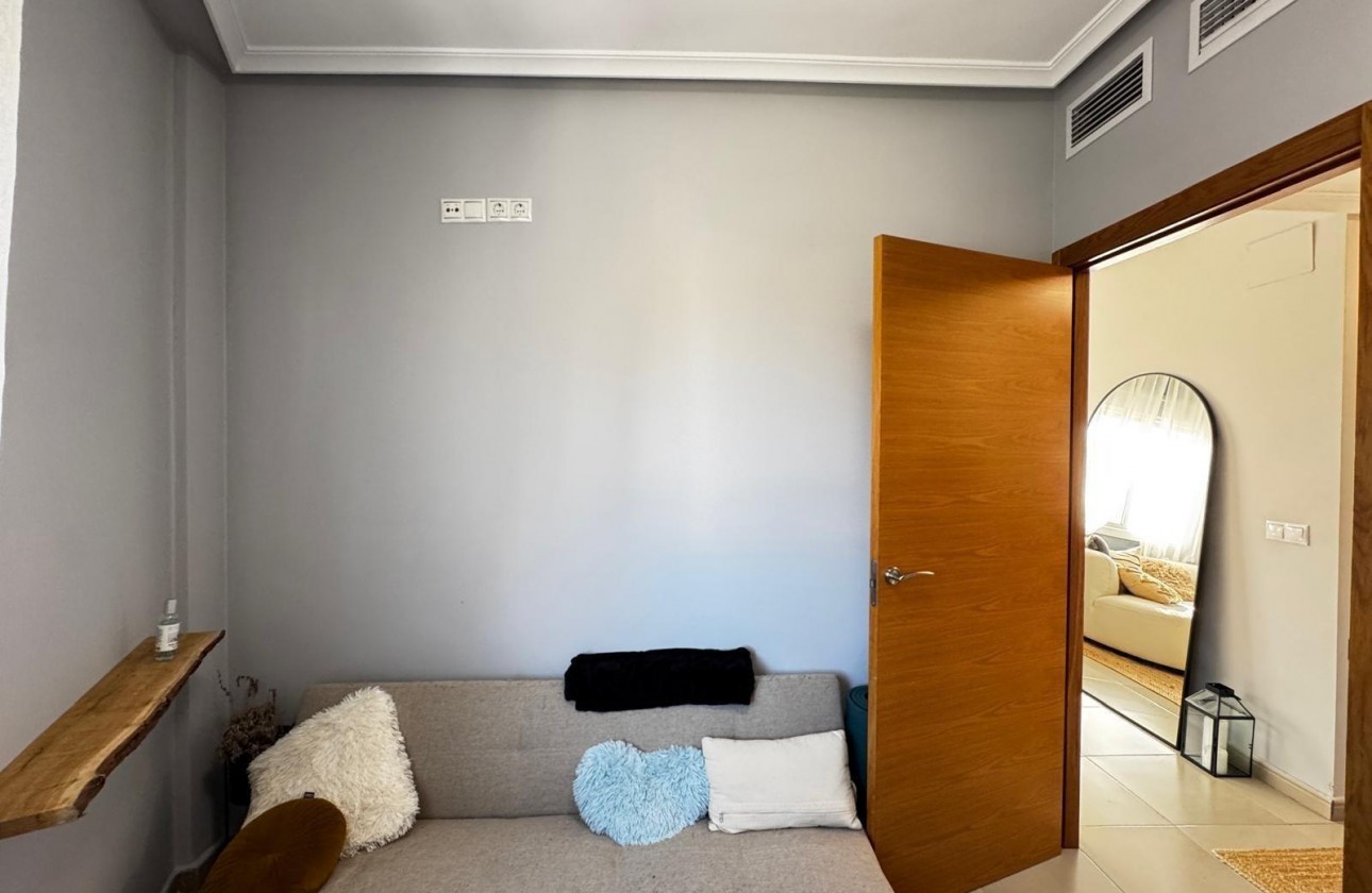 Resale - Apartment / flat - Torrevieja - Playa del Cura