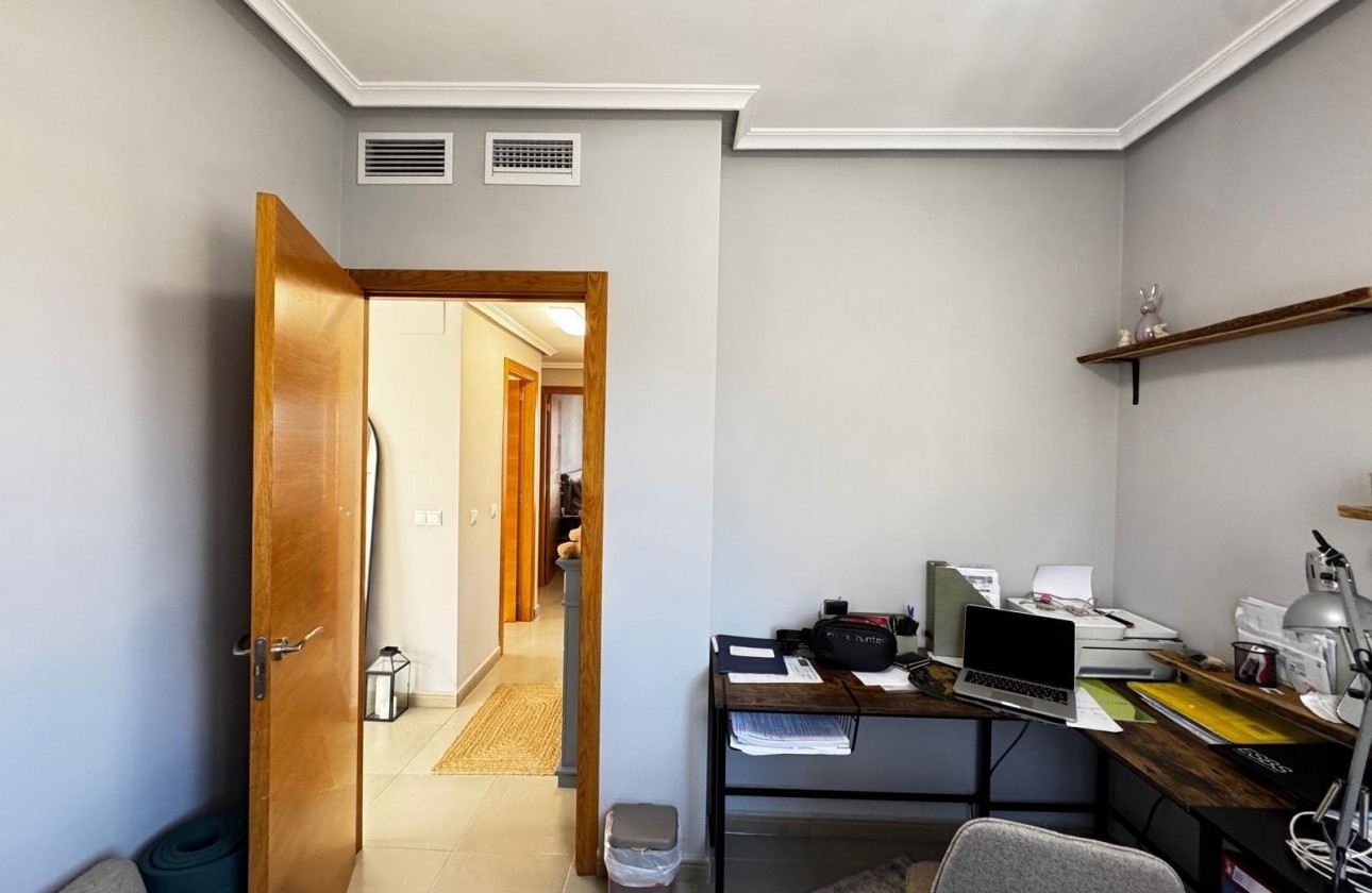 Resale - Apartment / flat - Torrevieja - Playa del Cura