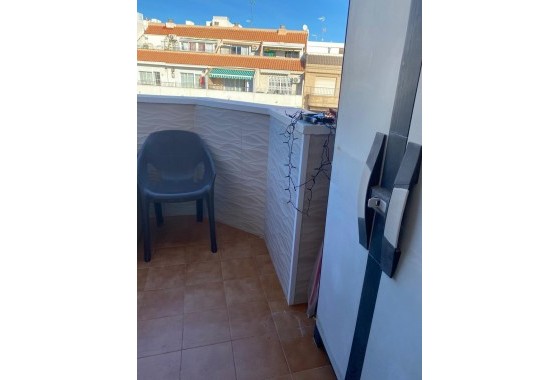 Revente - Attique - Torrevieja - Estacion de autobuses