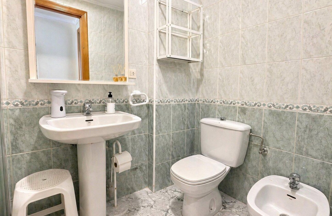 Reventa - Apartamento / piso - Torrevieja - Habaneras