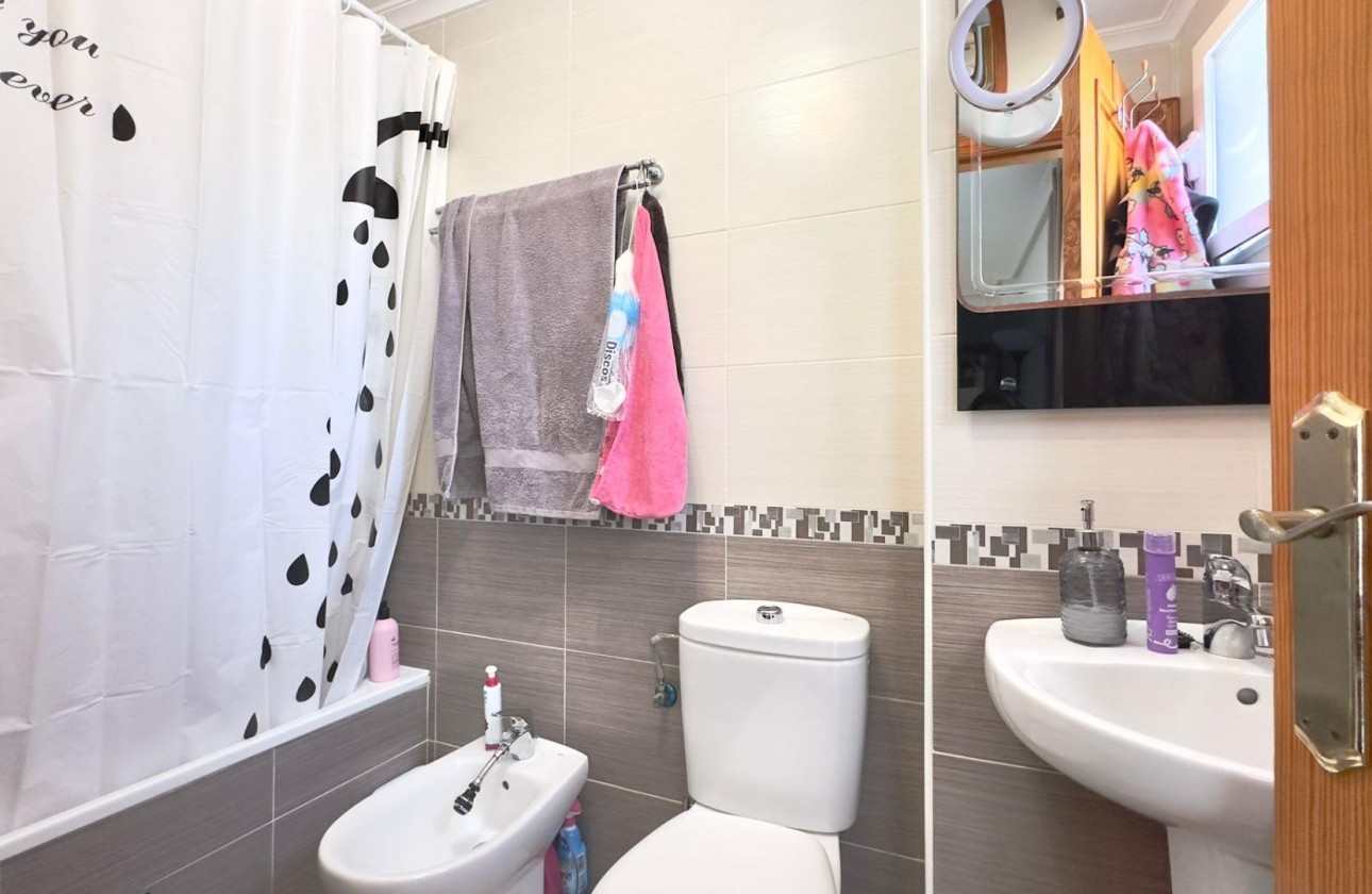 Reventa - Apartamento / piso - Torrevieja - torrevieja