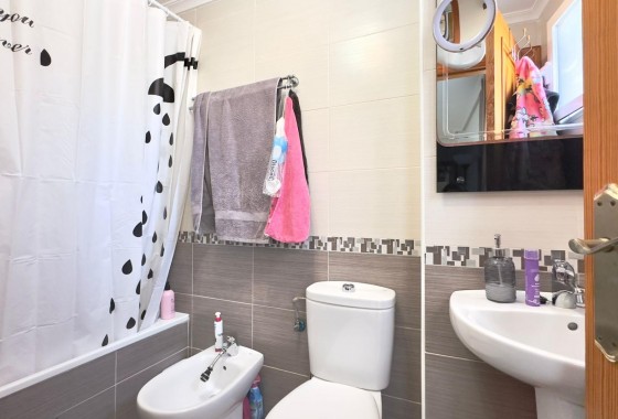 Reventa - Apartamento / piso - Torrevieja - torrevieja