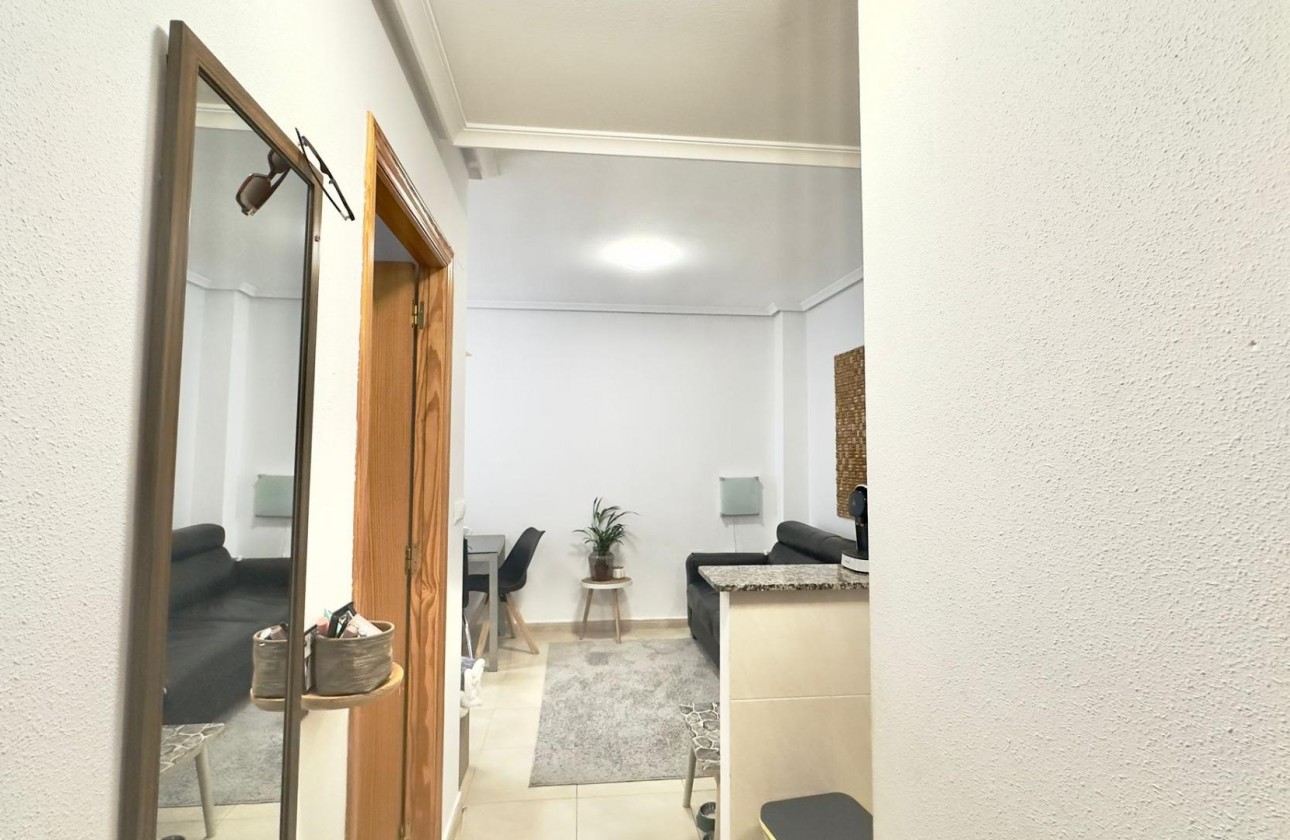 Reventa - Apartamento / piso - Torrevieja - torrevieja