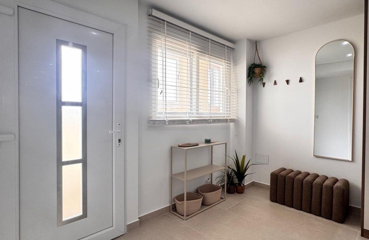 Reventa - Apartamento / piso - Torrevieja - Acequion