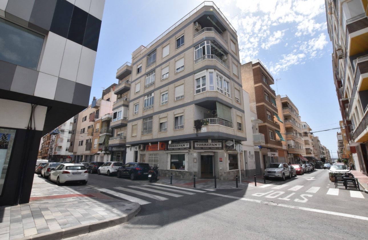 Resale - Apartment / flat - Torrevieja - Costa Blanca