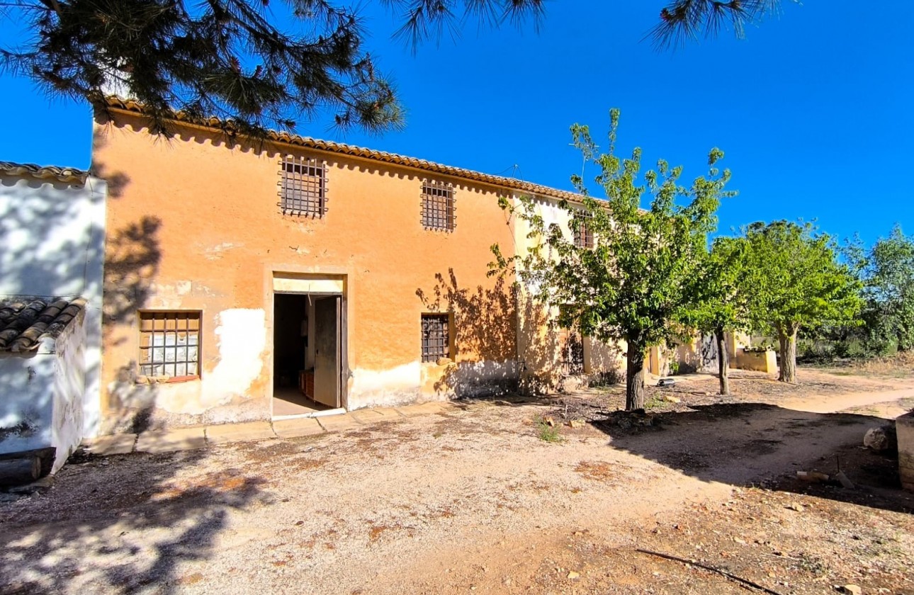 Revente - Property - Yecla - Inland