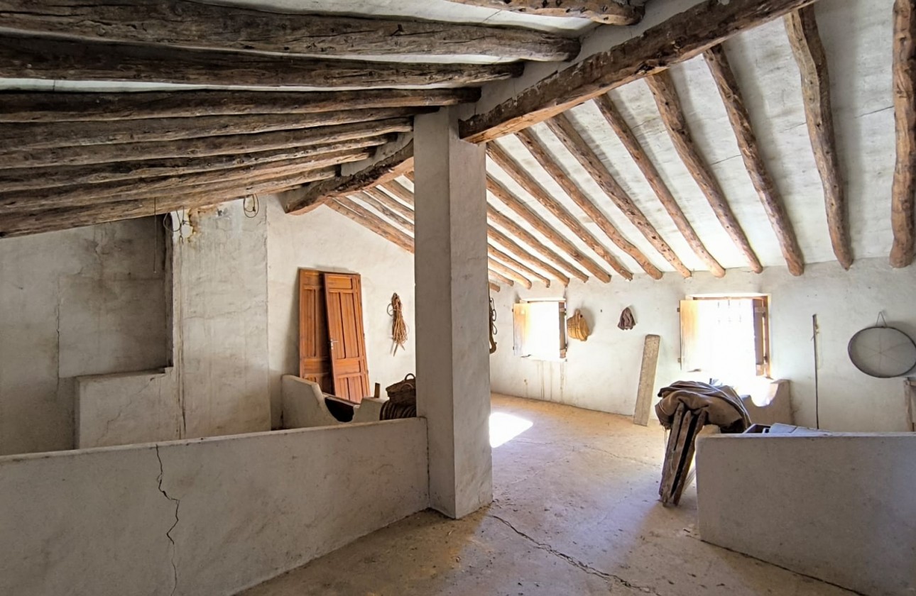 Revente - Property - Yecla - Inland
