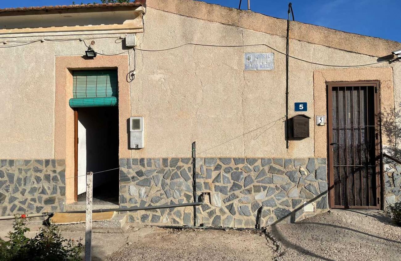Resale - Country house - Arneva - LOS DESAMPARADOS