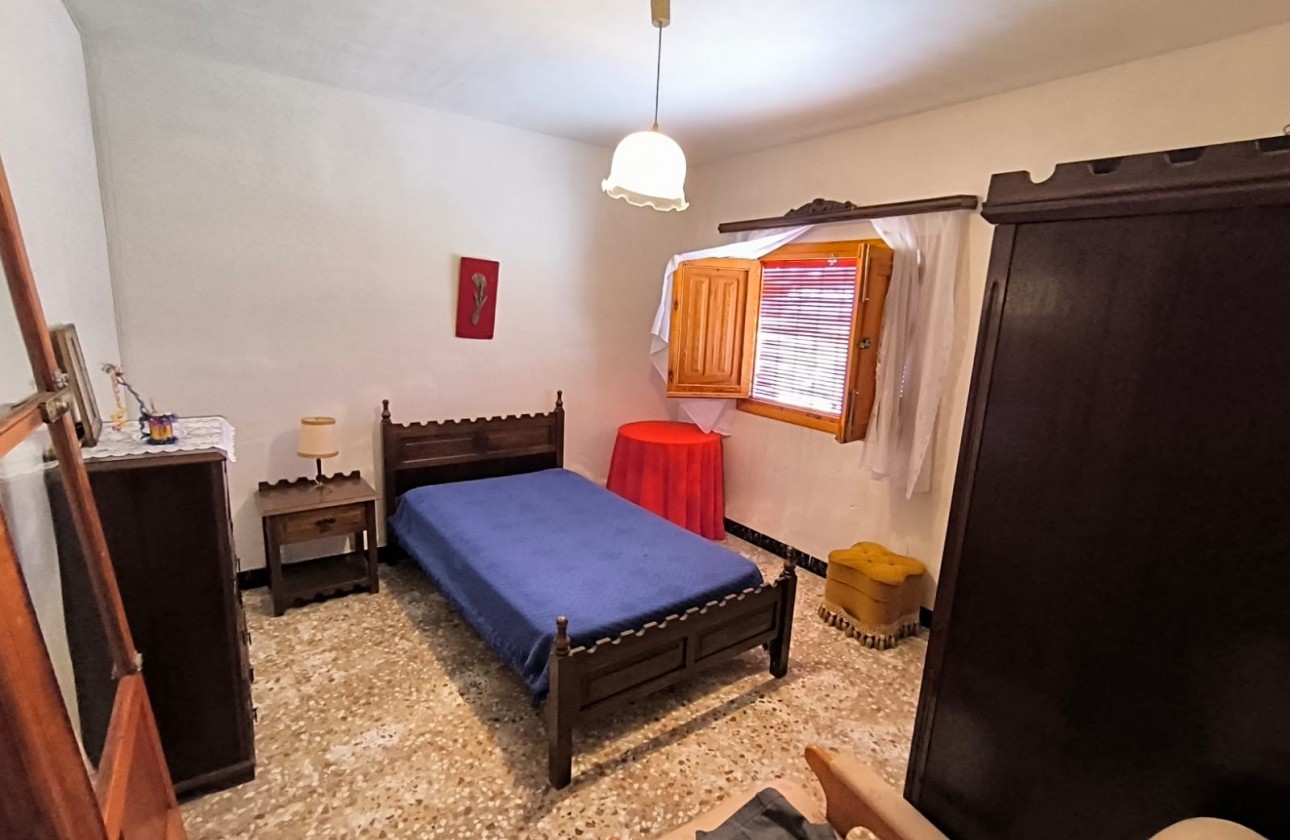 Revente - Property - Yecla - Inland