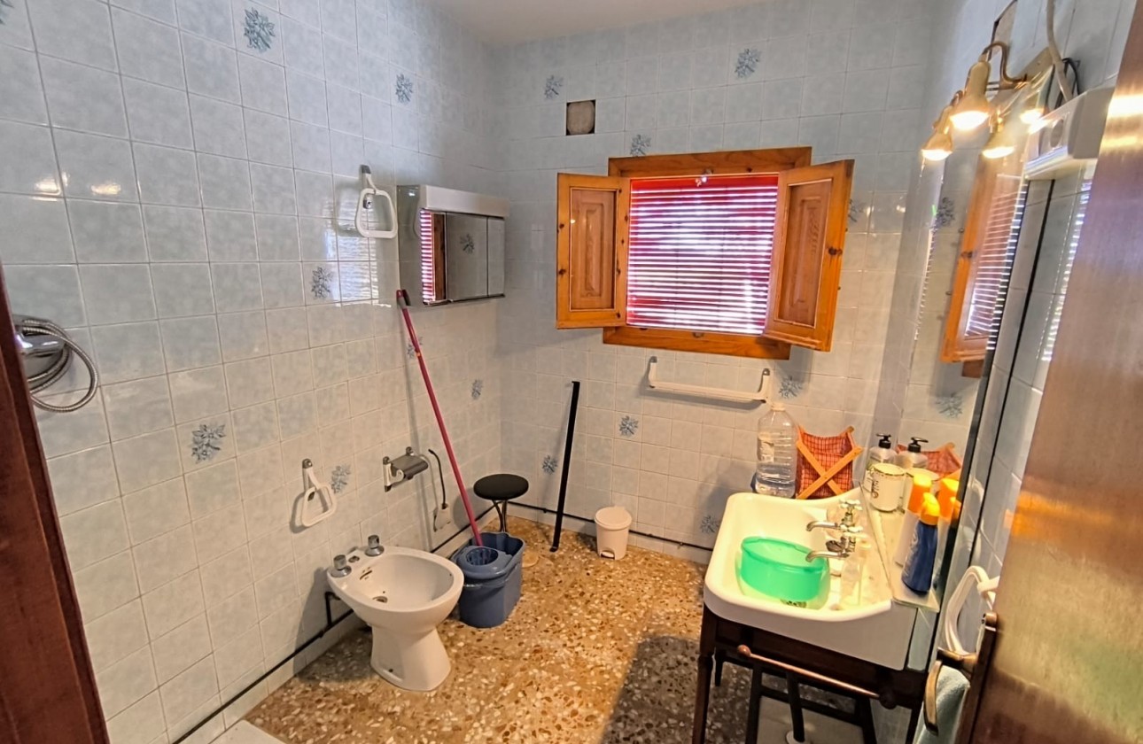 Revente - Property - Yecla - Inland
