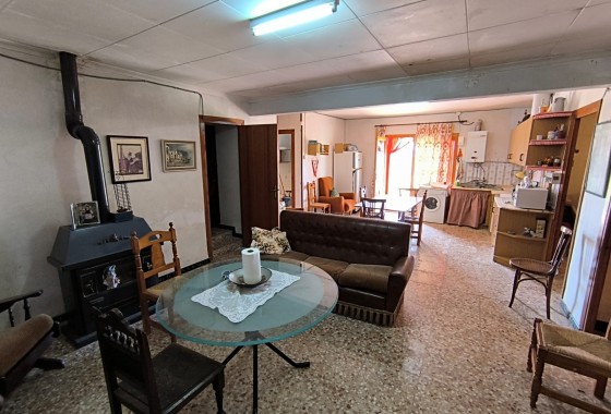 Revente - Property - Yecla - Inland