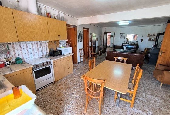 Revente - Property - Yecla - Inland
