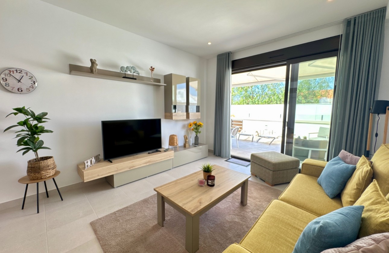 Resale - Apartment / flat - Pilar de la Horadada - Costa Blanca