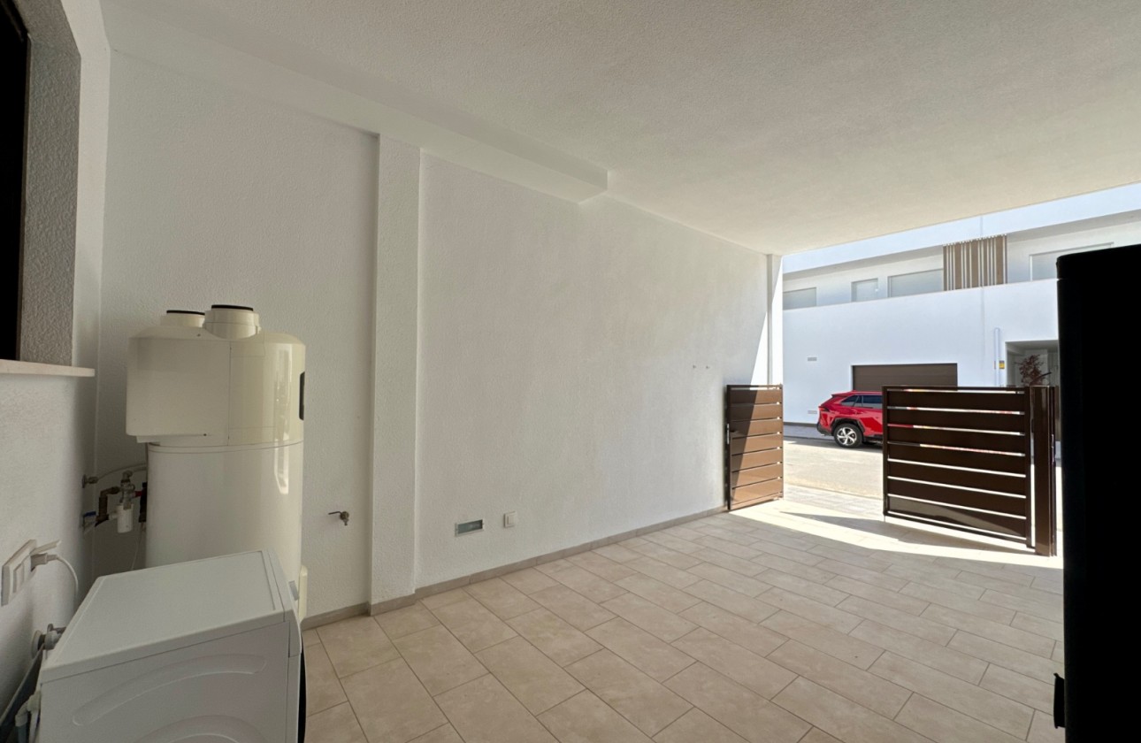 Resale - Apartment / flat - Pilar de la Horadada - Costa Blanca