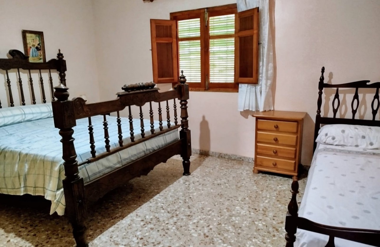 Reventa - Property - Yecla - Inland
