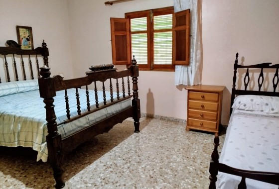 Revente - Property - Yecla - Inland