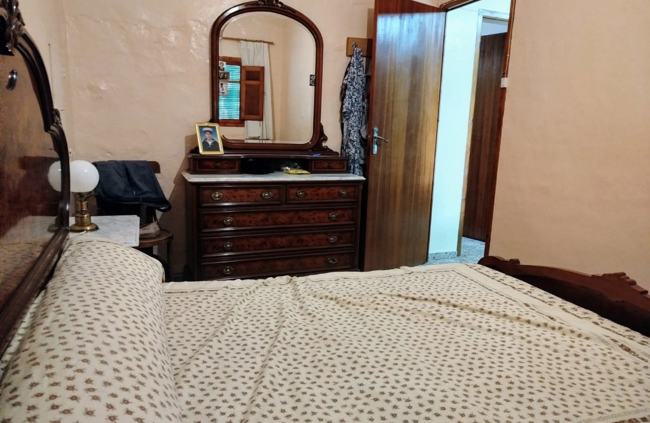 Reventa - Property - Yecla - Inland