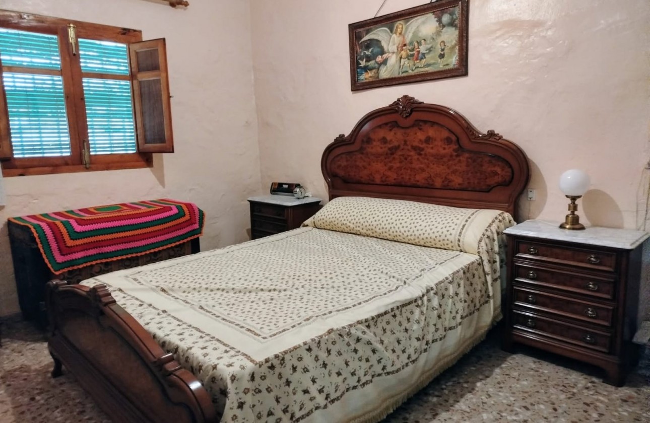 Reventa - Property - Yecla - Inland