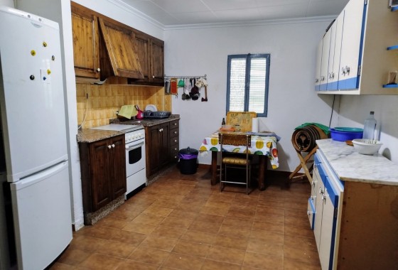 Revente - Property - Yecla - Inland