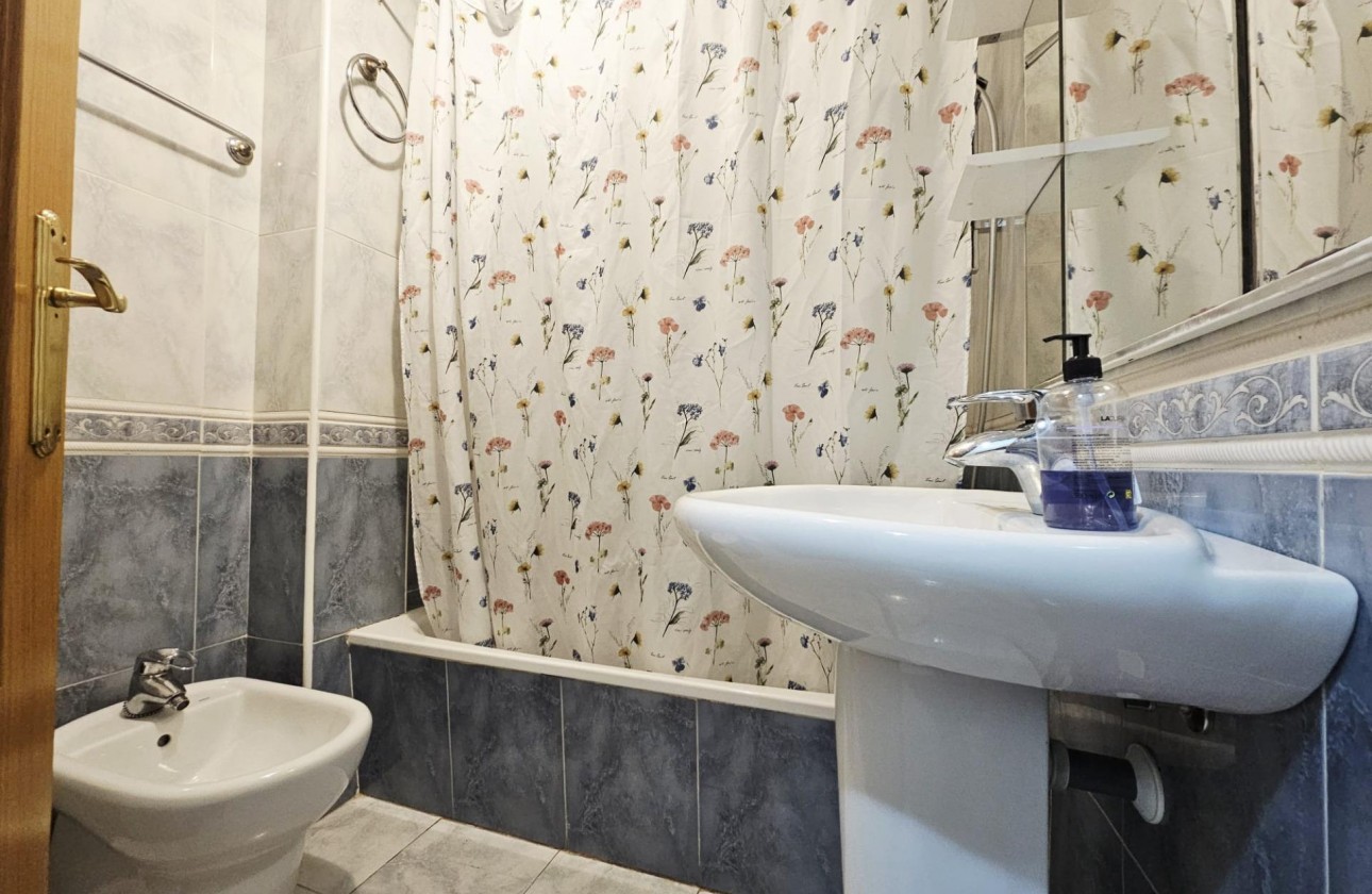 Revente - Appartement - Torrevieja - Estacion de autobuses