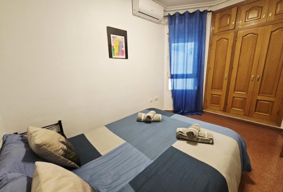 Resale - Apartment / flat - Torrevieja - Estacion de autobuses