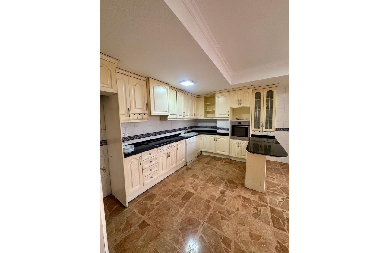Revente - Appartement - Torrevieja - Centro