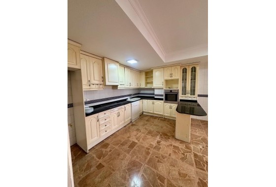 Revente - Appartement - Torrevieja - Centro