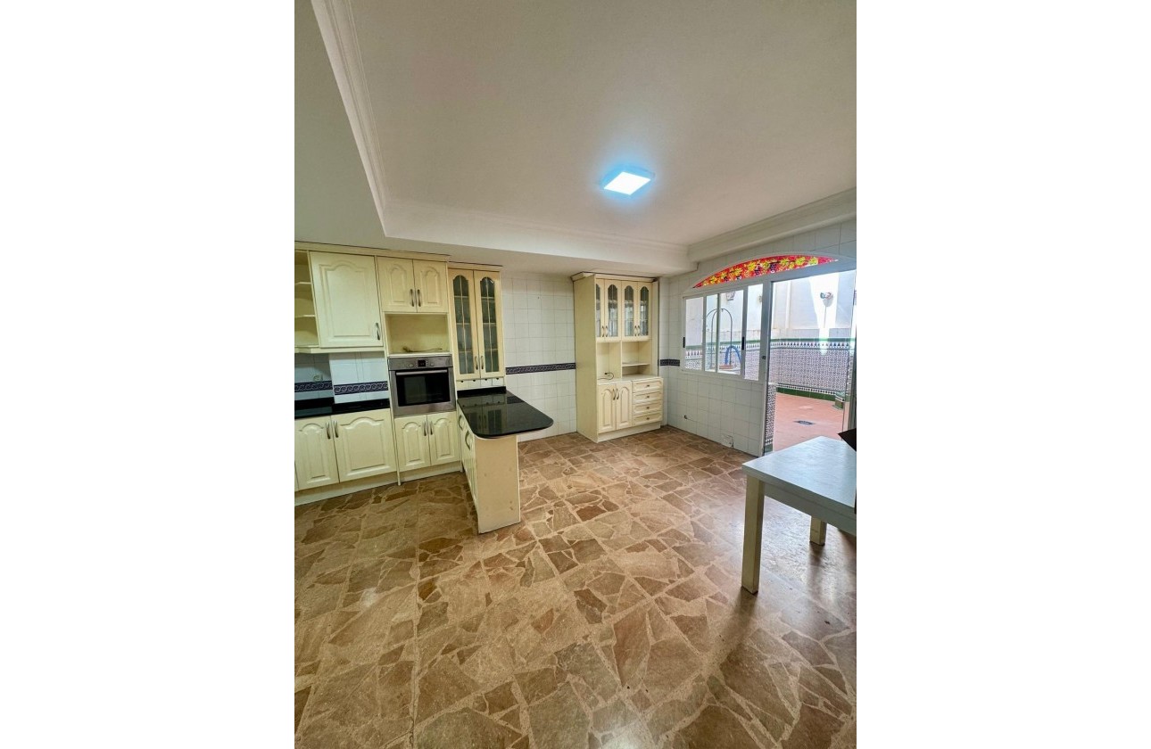 Revente - Appartement - Torrevieja - Centro