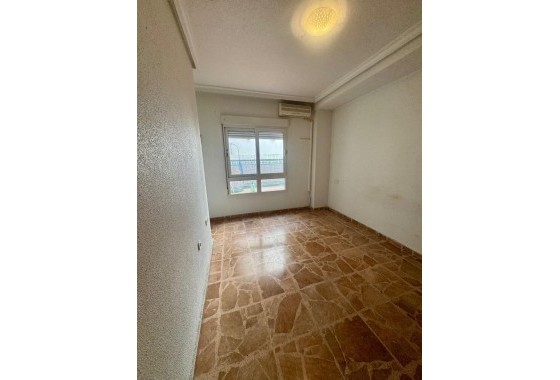 Revente - Appartement - Torrevieja - Centro