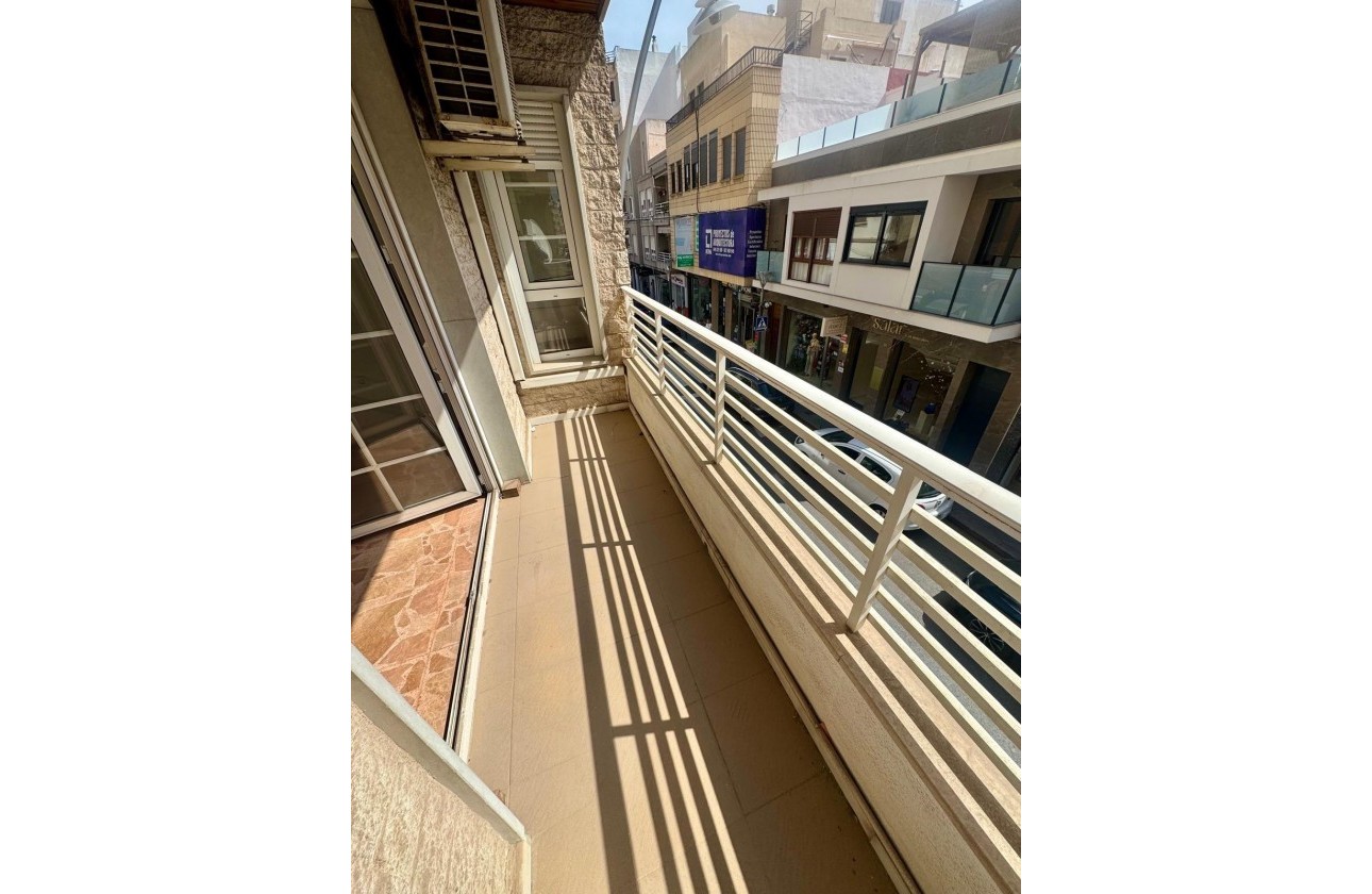 Revente - Appartement - Torrevieja - Centro