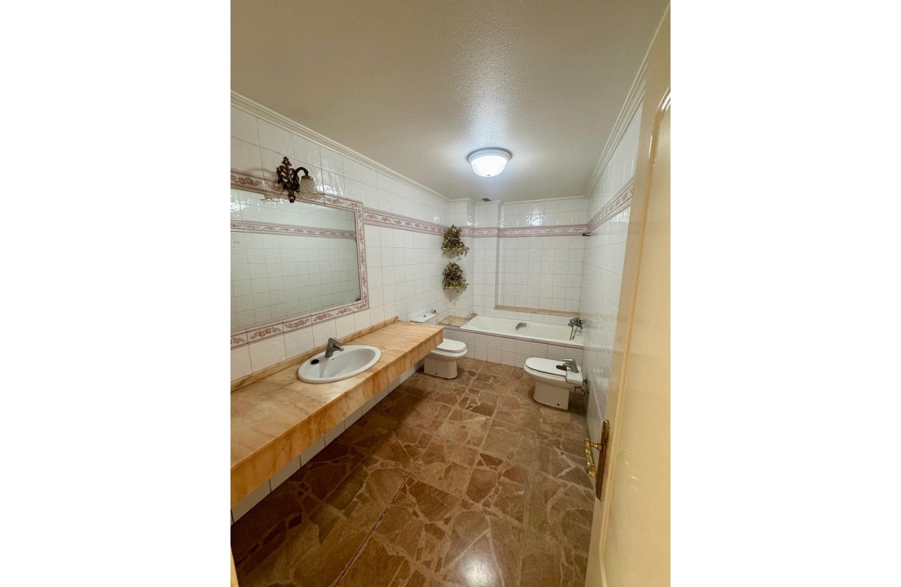 Revente - Appartement - Torrevieja - Centro