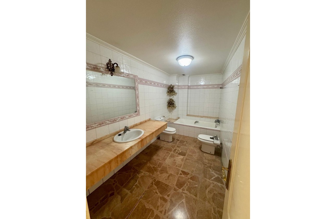 Revente - Appartement - Torrevieja - Centro