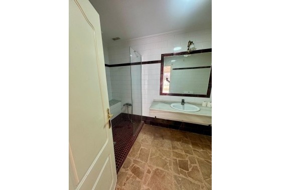 Revente - Appartement - Torrevieja - Centro