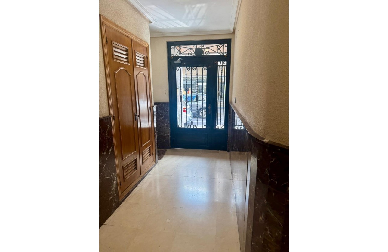 Revente - Appartement - Torrevieja - Centro