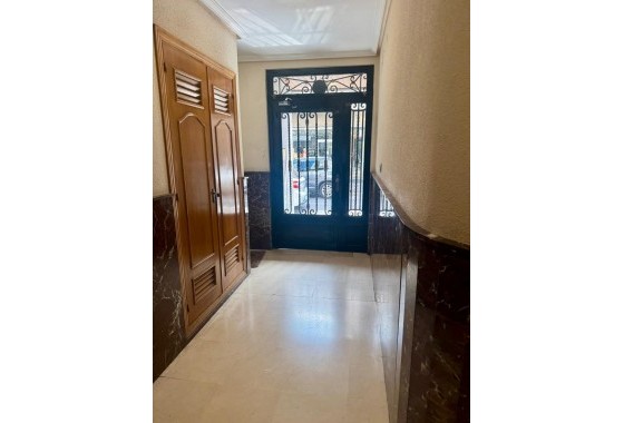 Revente - Appartement - Torrevieja - Centro