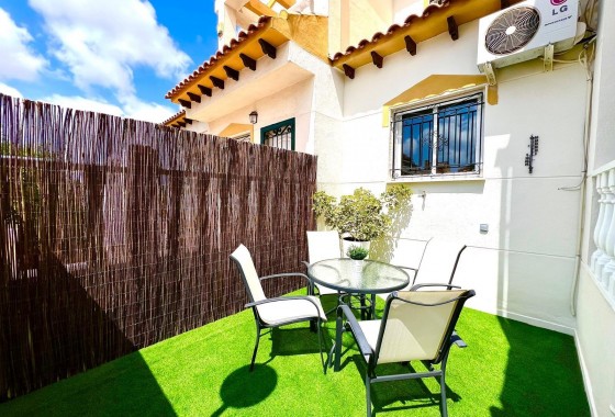 Resale - Villa - Orihuela - Urbanización Perla del Mar