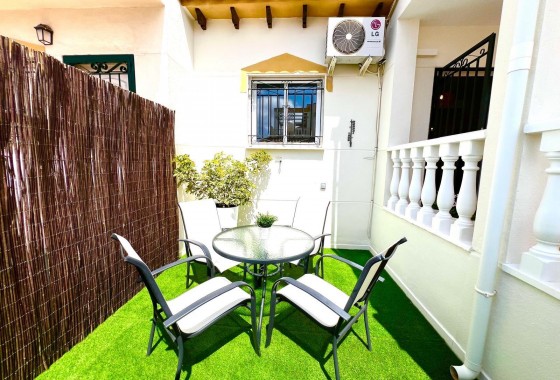 Resale - Villa - Orihuela - Urbanización Perla del Mar