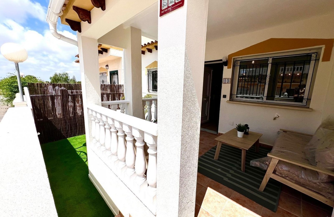 Resale - Villa - Orihuela - Urbanización Perla del Mar
