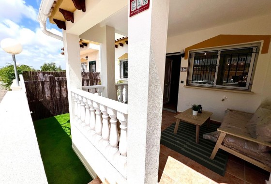 Resale - Villa - Orihuela - Urbanización Perla del Mar