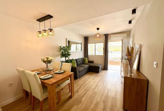 Resale - Villa - Orihuela - Urbanización Perla del Mar
