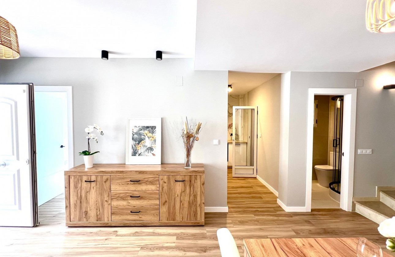 Resale - Villa - Orihuela - Urbanización Perla del Mar