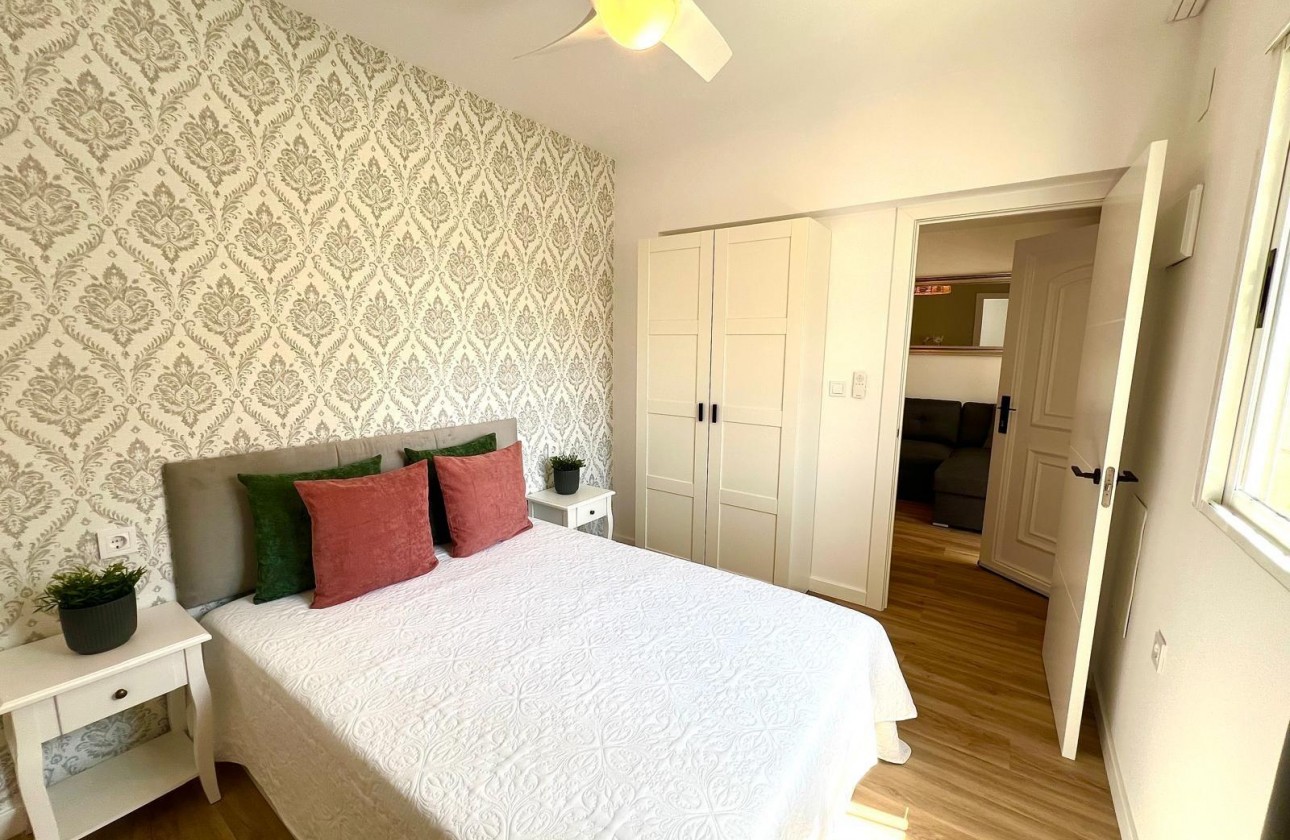 Resale - Villa - Orihuela - Urbanización Perla del Mar