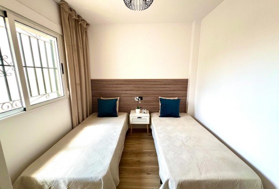 Resale - Villa - Orihuela - Urbanización Perla del Mar