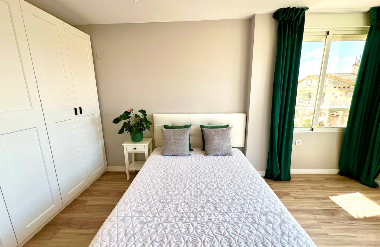 Resale - Villa - Orihuela - Urbanización Perla del Mar