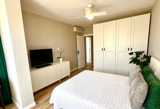 Resale - Villa - Orihuela - Urbanización Perla del Mar